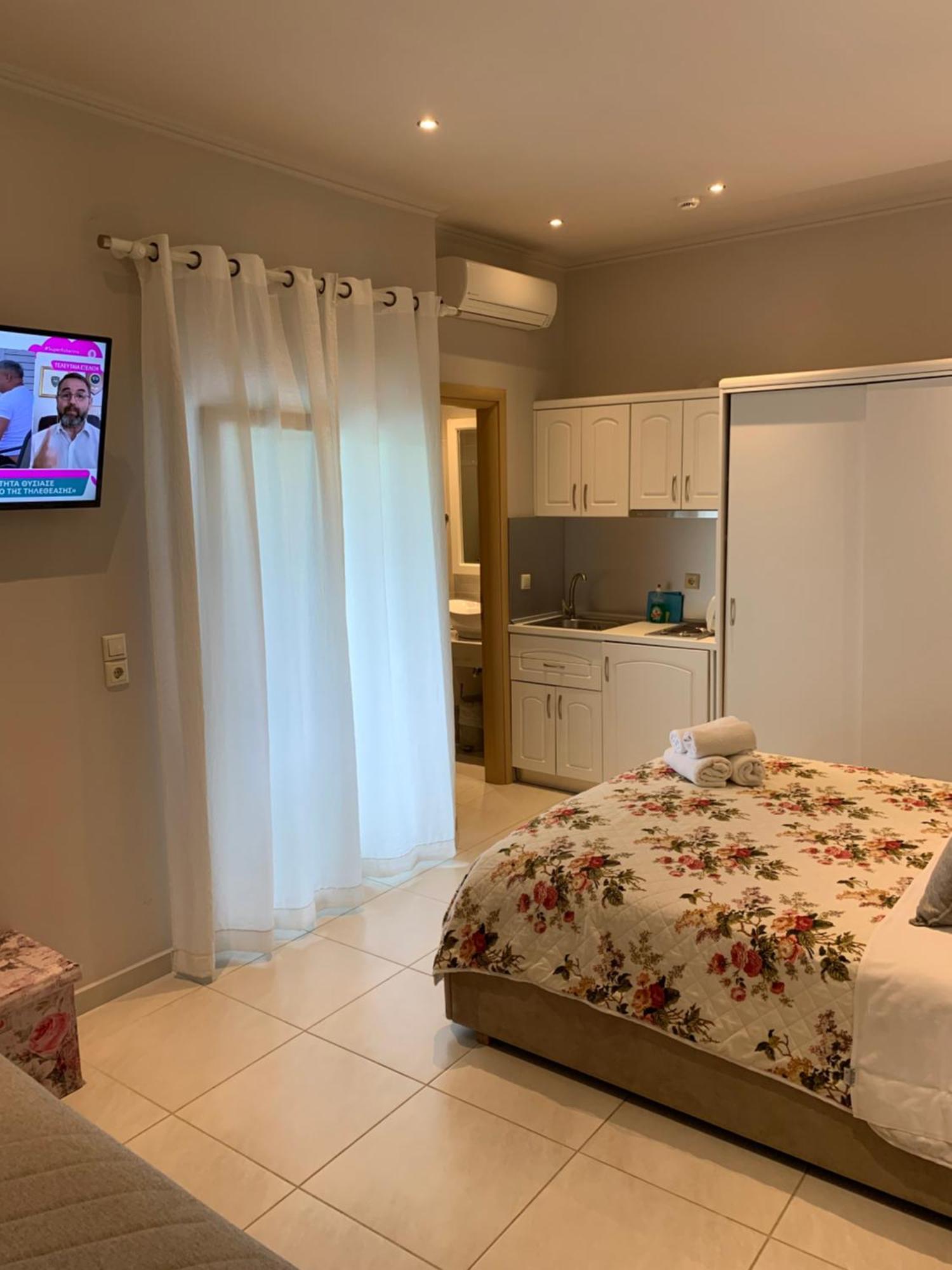 לימנאס Luxury Studios Ath מראה חיצוני תמונה