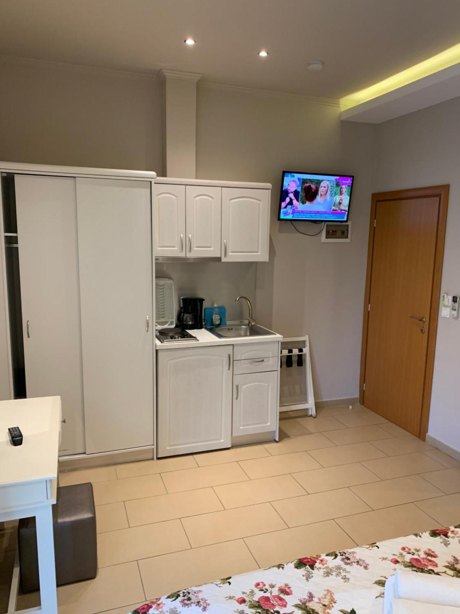 לימנאס Luxury Studios Ath מראה חיצוני תמונה