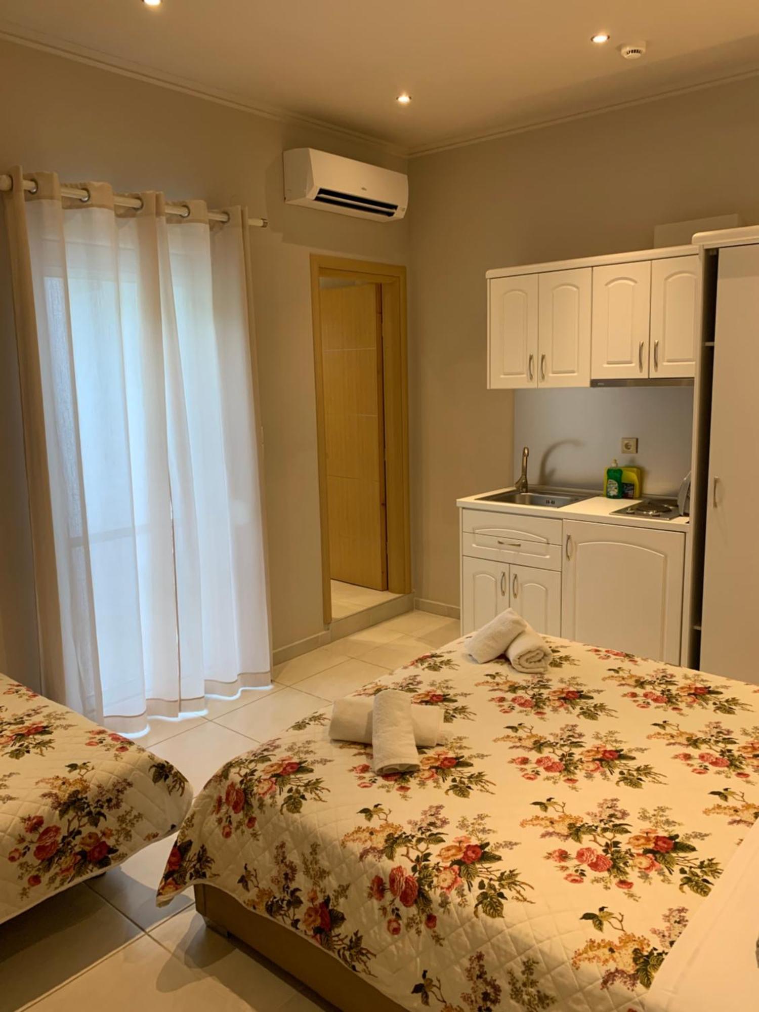 לימנאס Luxury Studios Ath מראה חיצוני תמונה