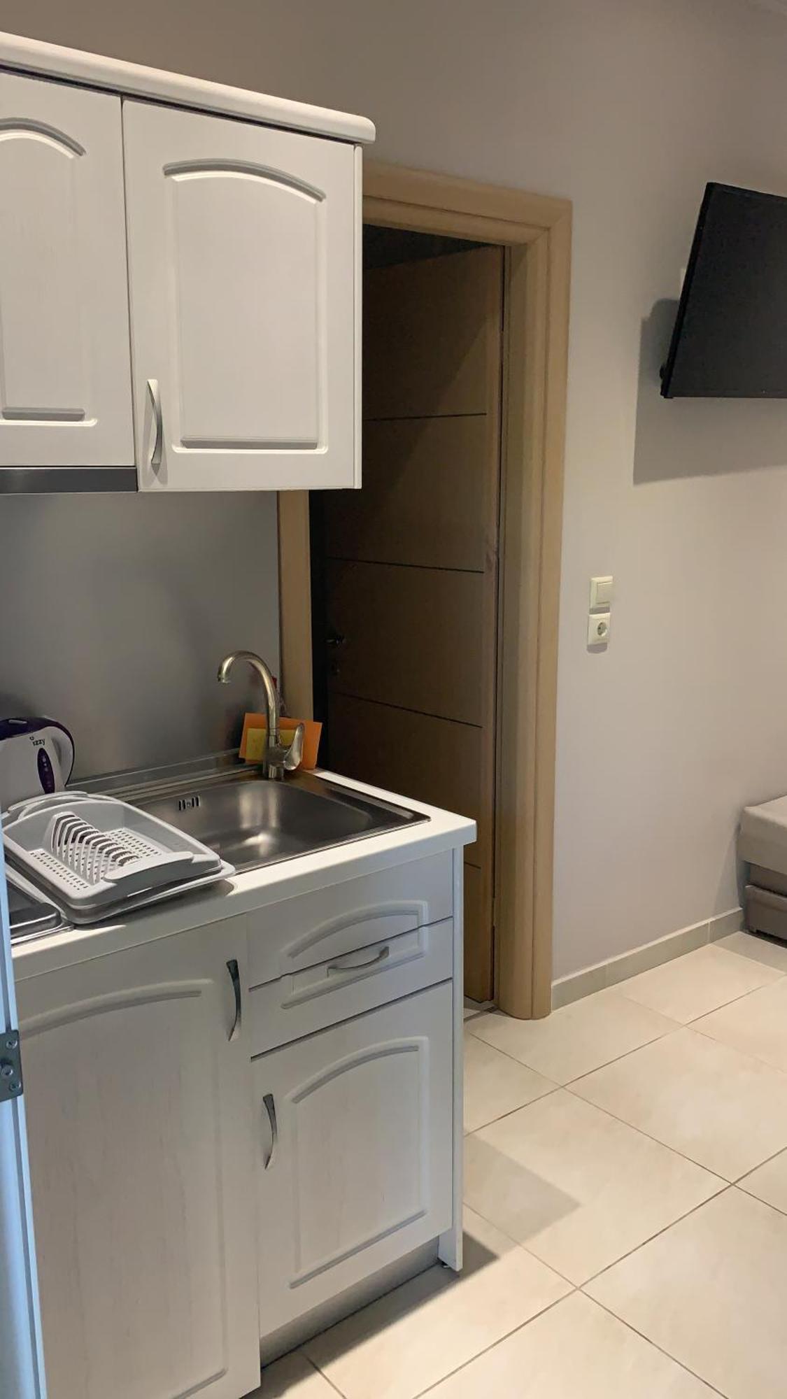 לימנאס Luxury Studios Ath מראה חיצוני תמונה